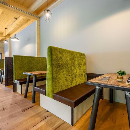 Loftstyle Hotel Eningen; Sure Hotel Collection By BW Eningen unter Achalm Ngoại thất bức ảnh