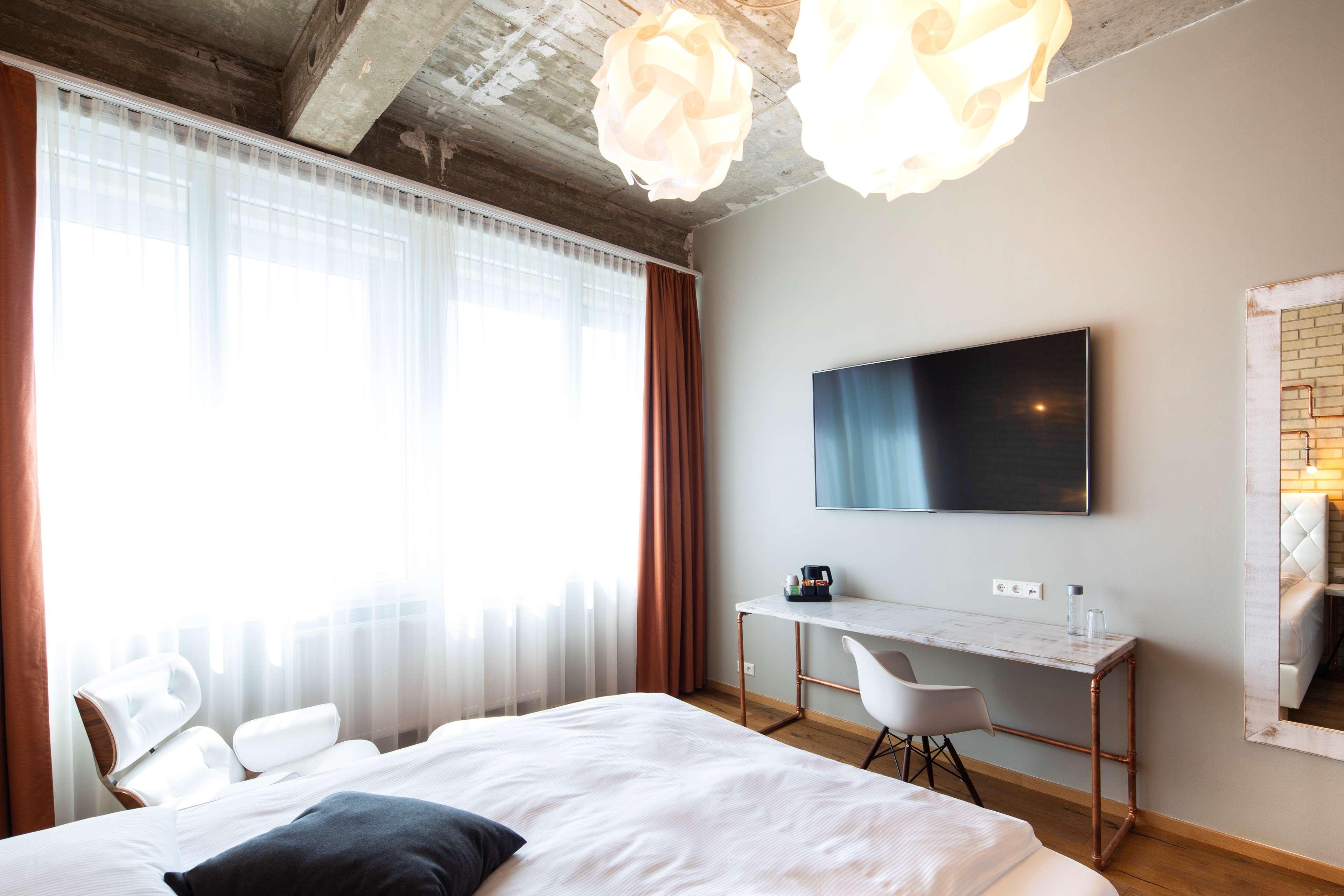 Loftstyle Hotel Eningen; Sure Hotel Collection By BW Eningen unter Achalm Ngoại thất bức ảnh